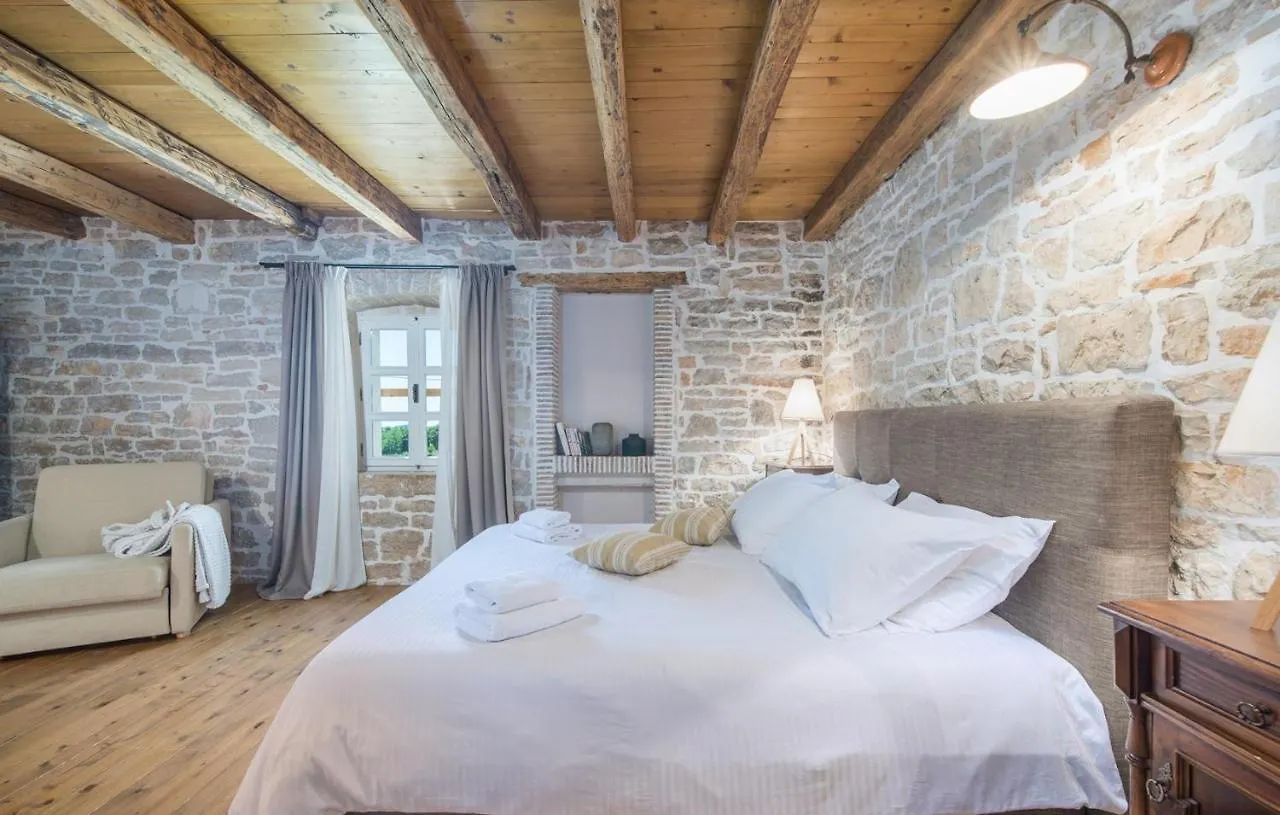 Family Villa Kata San Lorenzo Vošteni